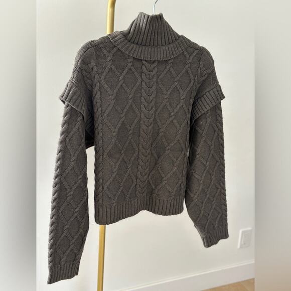 Central park West Tiegen Cables Sweater in Charcoal Large NWT - Picture 10 of 13
